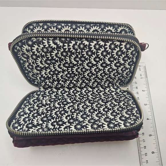 Vera Bradley Quilted Velour Burgundy Wristlet Clutch Wallet Organizer - Picture 10 of 10
